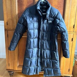The North Face 600 Fill Long Puffer Coat Women's Medium